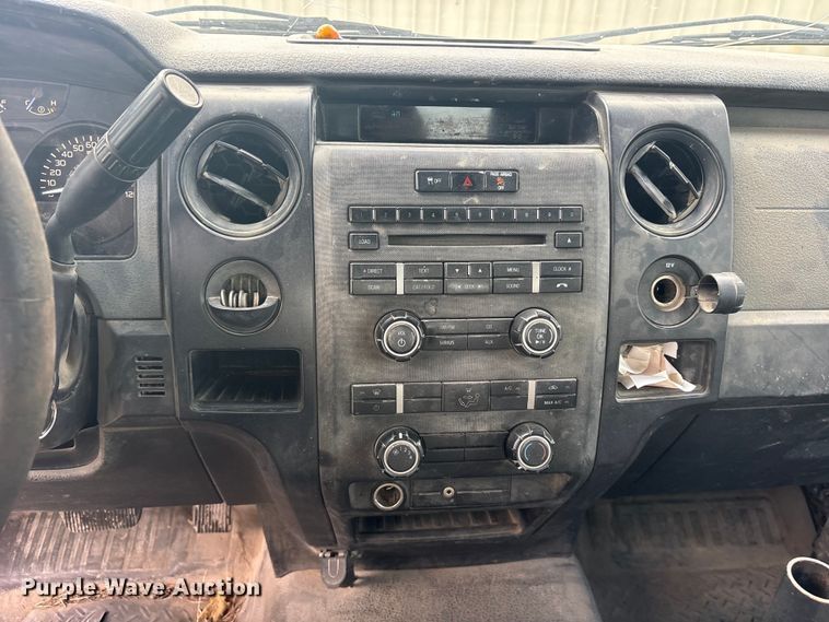 image for item ET2257 2012 Ford F-150 Ext. Cab pickup truck