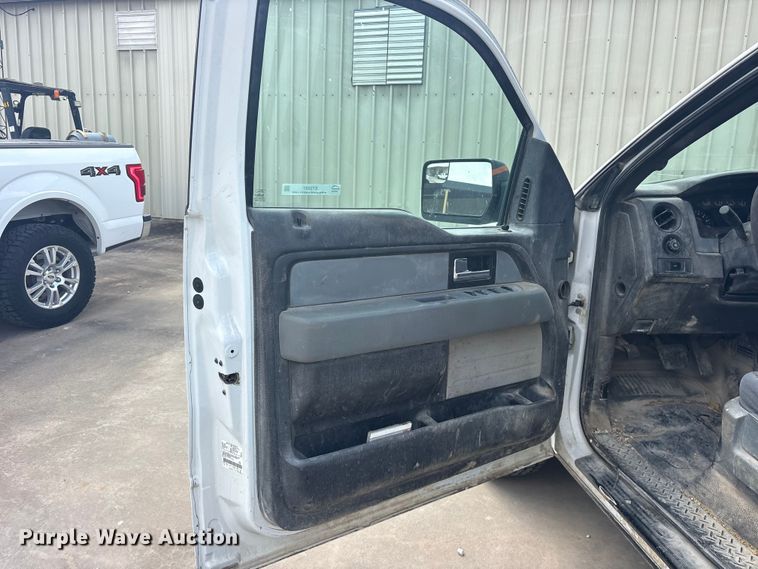 image for item ET2257 2012 Ford F-150 Ext. Cab pickup truck