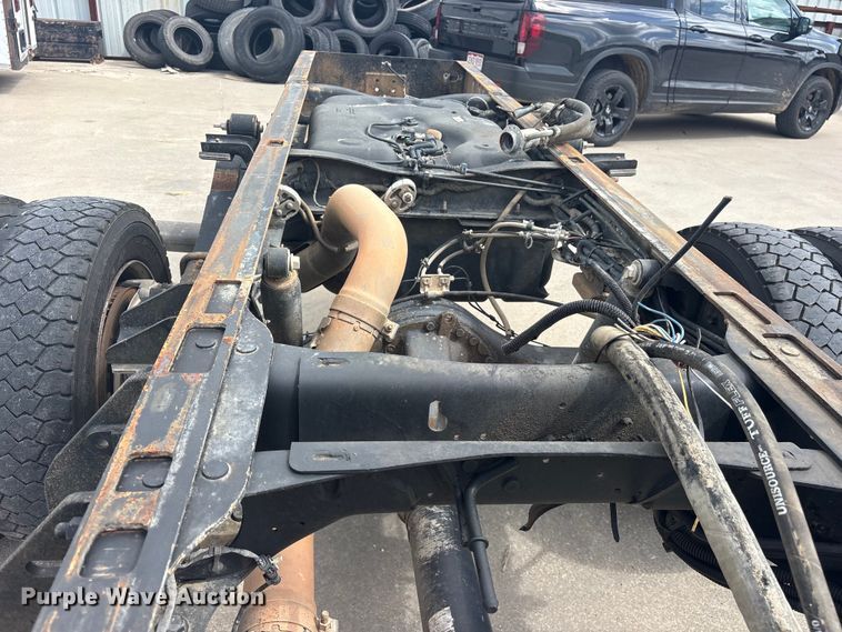 image for item ET2258 2019 RAM 5500 truck cab and chassis