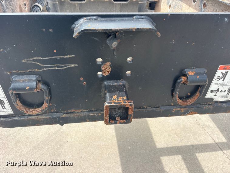 image for item ET2258 2019 RAM 5500 truck cab and chassis
