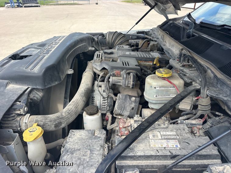 image for item ET2258 2019 RAM 5500 truck cab and chassis