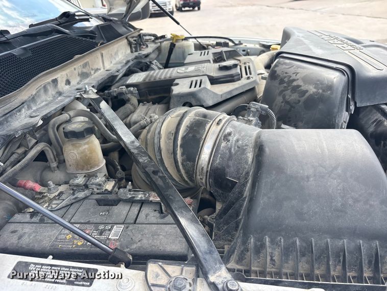 image for item ET2258 2019 RAM 5500 truck cab and chassis