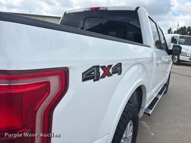 image for item ET2259 2015 Ford F150 Crew Cab pickup truck