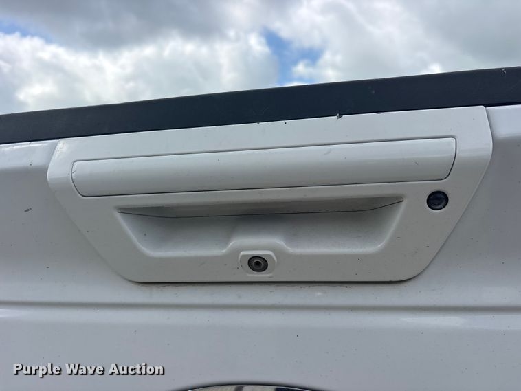 image for item ET2259 2015 Ford F150 Crew Cab pickup truck