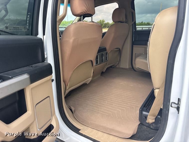 image for item ET2259 2015 Ford F150 Crew Cab pickup truck