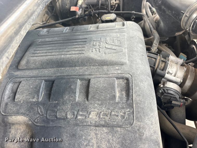 image for item ET2259 2015 Ford F150 Crew Cab pickup truck