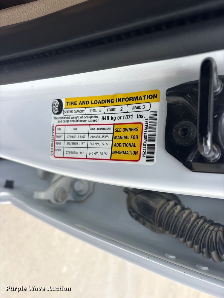 image for item ET2259 2015 Ford F150 Crew Cab pickup truck