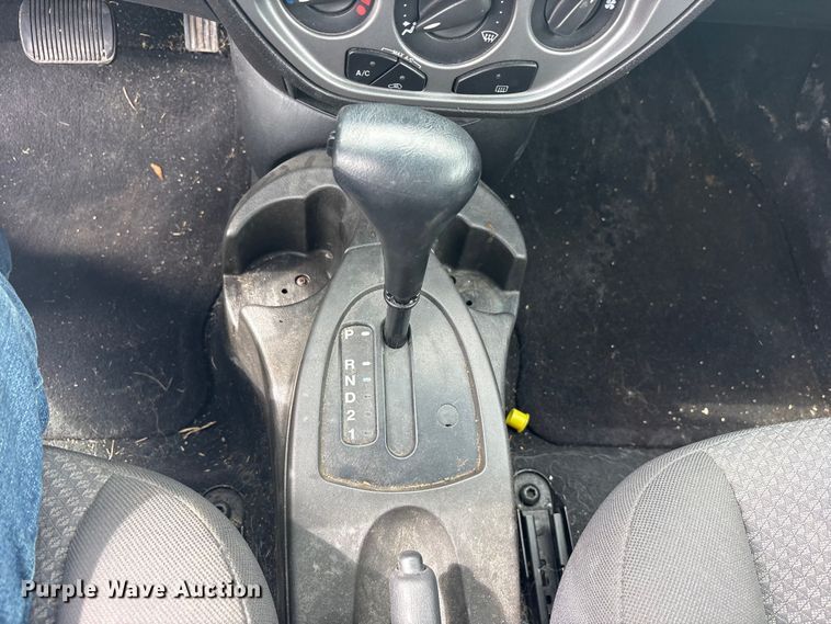 image for item ET2260 2007 Ford Focus 