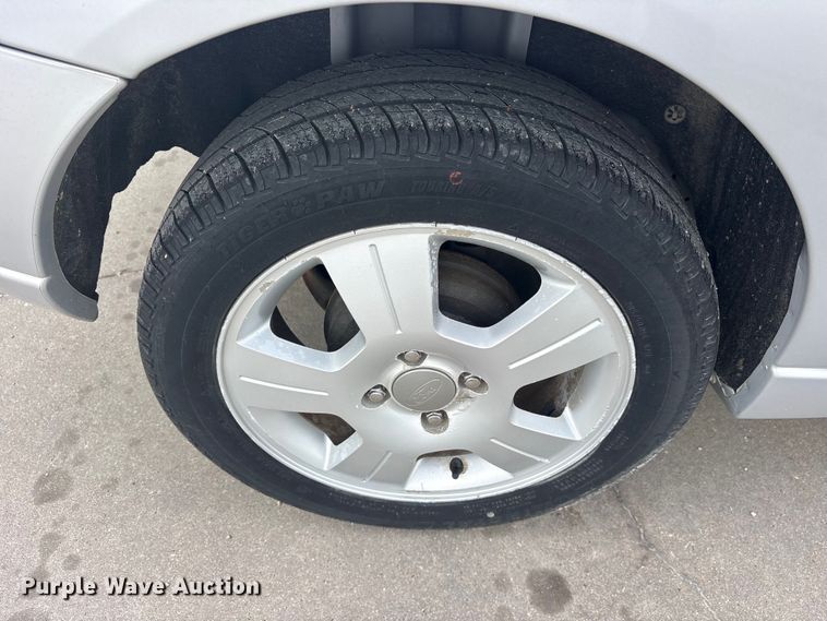 image for item ET2260 2007 Ford Focus 