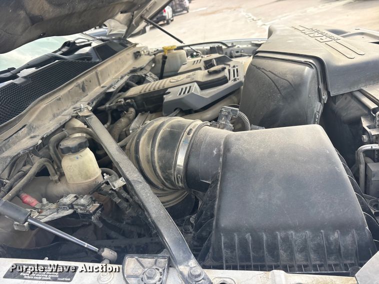 image for item ET2261 2019 RAM 5500 truck cab and chassis