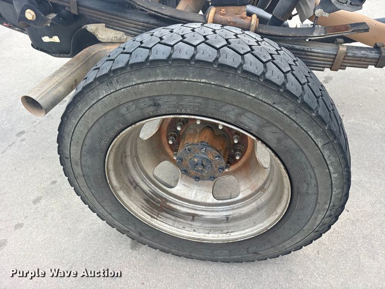 image for item ET2261 2019 RAM 5500 truck cab and chassis