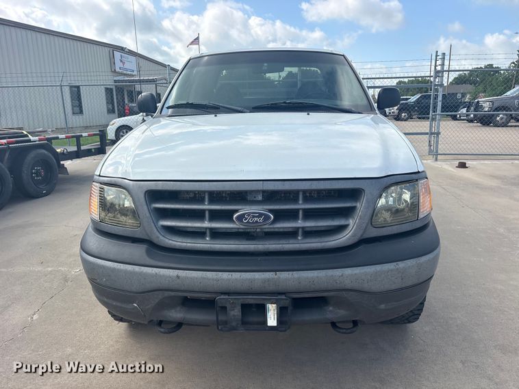 image for item ET2262 2002 Ford F150 Ext. Cab pickup truck