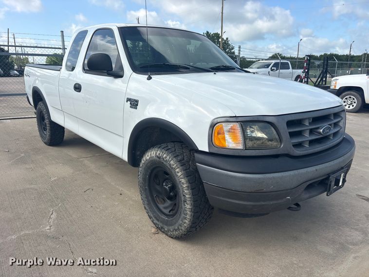 image for item ET2262 2002 Ford F150 Ext. Cab pickup truck