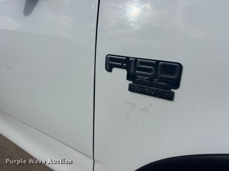 image for item ET2262 2002 Ford F150 Ext. Cab pickup truck