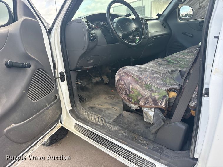 image for item ET2262 2002 Ford F150 Ext. Cab pickup truck