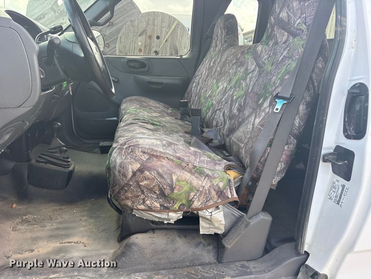 image for item ET2262 2002 Ford F150 Ext. Cab pickup truck