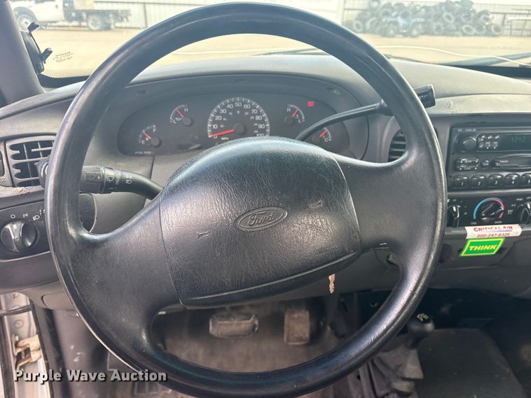 image for item ET2262 2002 Ford F150 Ext. Cab pickup truck