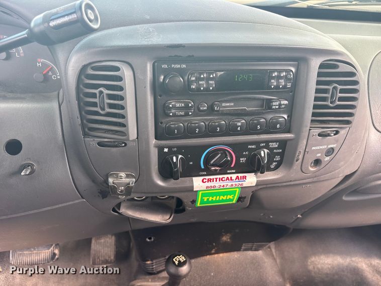 image for item ET2262 2002 Ford F150 Ext. Cab pickup truck