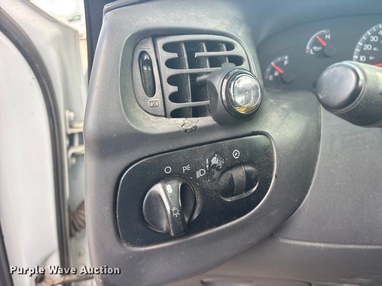 image for item ET2262 2002 Ford F150 Ext. Cab pickup truck