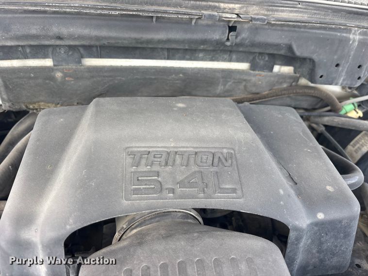 image for item ET2262 2002 Ford F150 Ext. Cab pickup truck