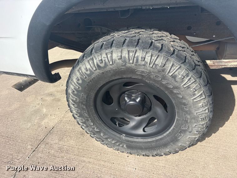 image for item ET2262 2002 Ford F150 Ext. Cab pickup truck