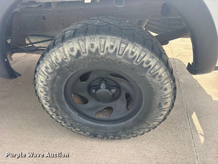 image for item ET2262 2002 Ford F150 Ext. Cab pickup truck