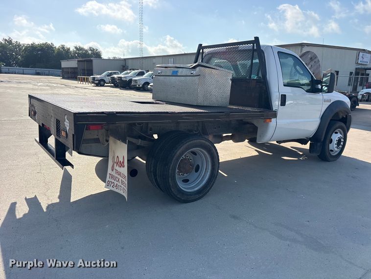 image for item ET2263 2006 Ford F550 Super Duty flatbed truck