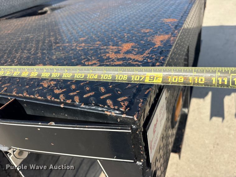 image for item ET2263 2006 Ford F550 Super Duty flatbed truck