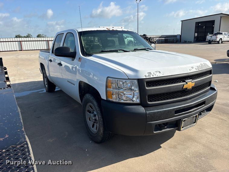 image for item ET2264 2013 Chevrolet Silverado 1500 Crew Cab pickup truck