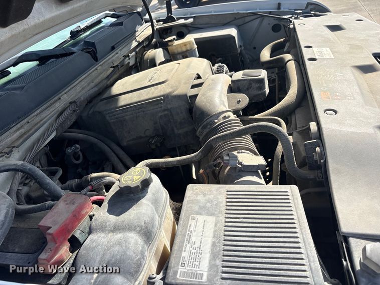 image for item ET2264 2013 Chevrolet Silverado 1500 Crew Cab pickup truck
