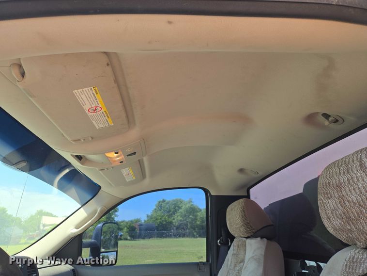 image for item ET5029 2012 Chevrolet Silverado 3500HD utility bed pickup truck
