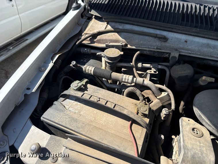 image for item ET6343 2010 Ford E350 Super Duty utility van