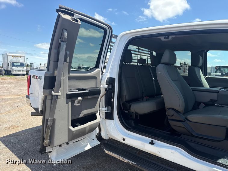image for item ET6372 2019 Ford F250 Super Duty Ext. Cab pickup truck