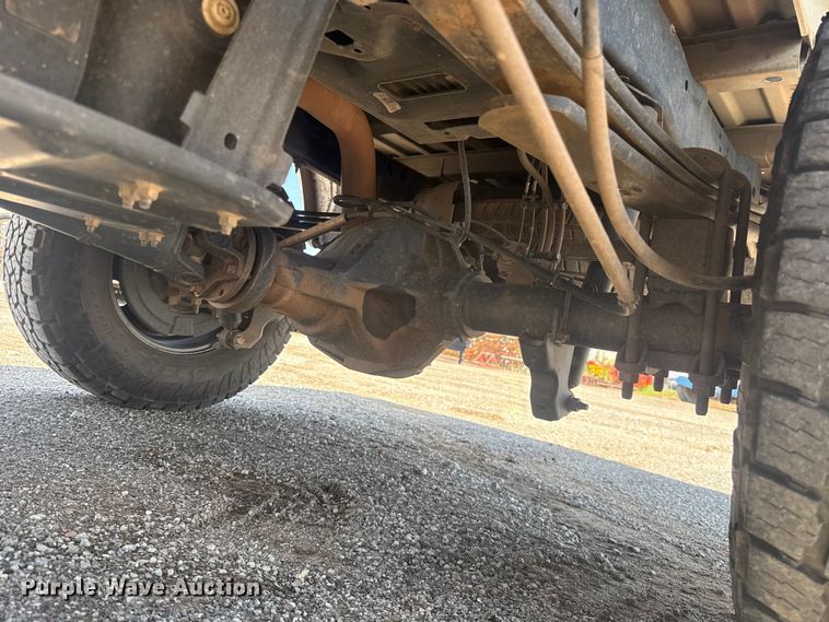 image for item ET6372 2019 Ford F250 Super Duty Ext. Cab pickup truck
