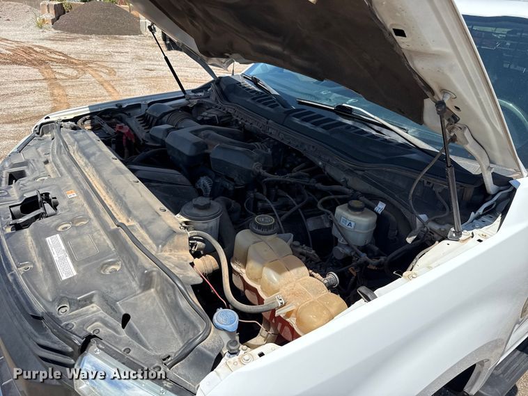 image for item ET6373 2017 Ford F250 Super Duty Ext. Cab pickup truck