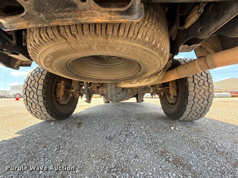 image for item ET6373 2017 Ford F250 Super Duty Ext. Cab pickup truck