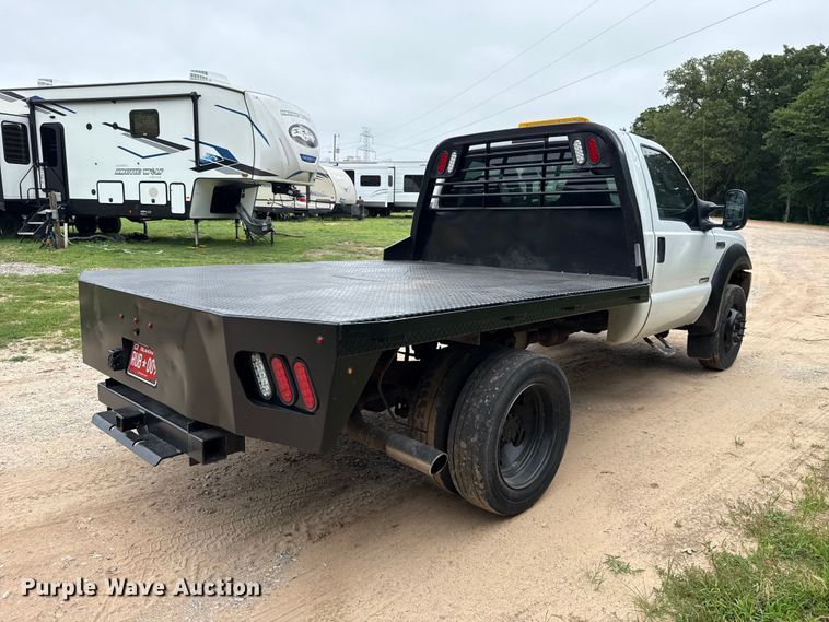 image for item ET6375 2005 Ford F450 Super Duty flatbed truck