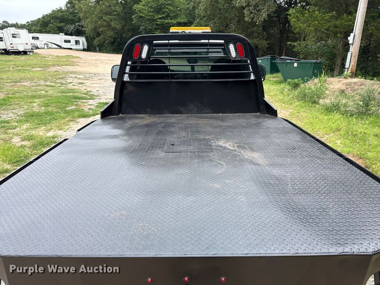image for item ET6375 2005 Ford F450 Super Duty flatbed truck