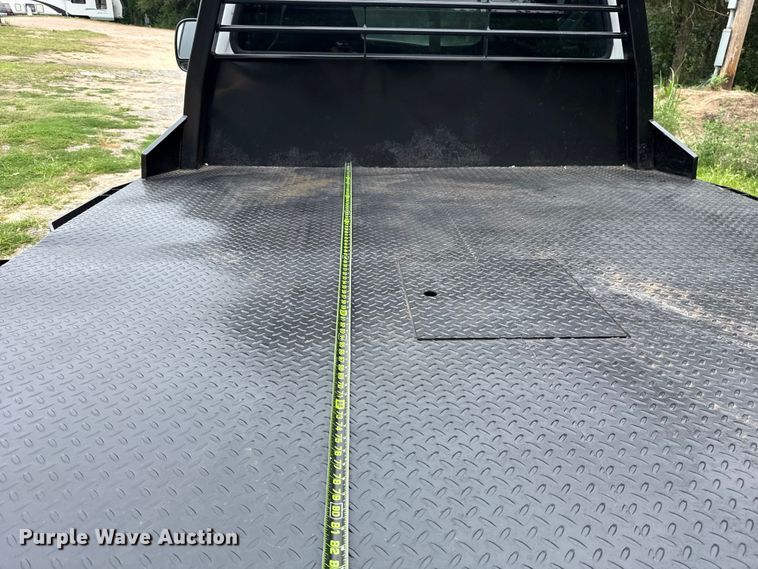 image for item ET6375 2005 Ford F450 Super Duty flatbed truck