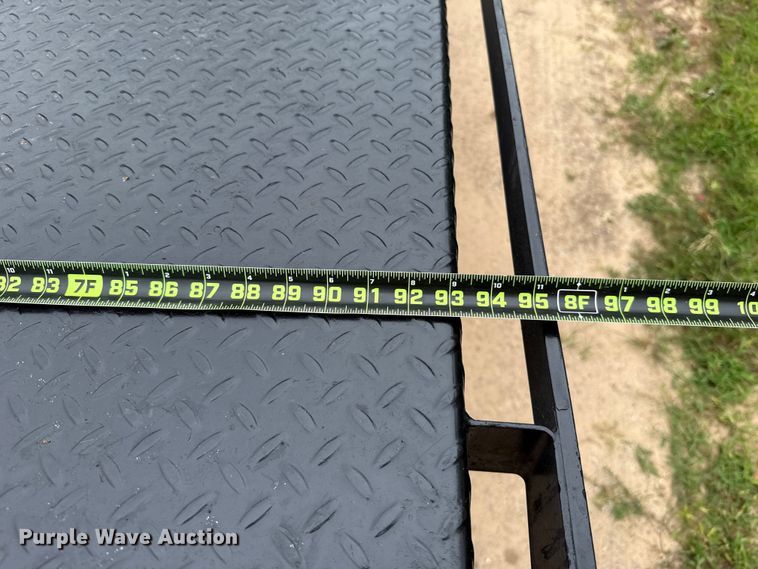 image for item ET6375 2005 Ford F450 Super Duty flatbed truck