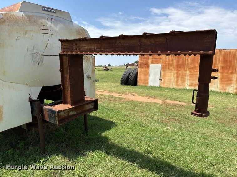 image for item ET6396 Shop Built fuel trailer