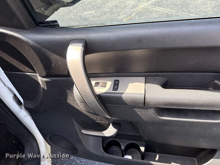 image for item ET6402 2011 Chevrolet Silverado 1500 Crew Cab pickup truck