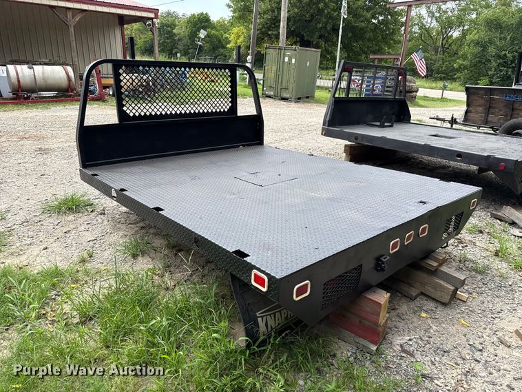 image for item ET6413 Knapheide flatbed