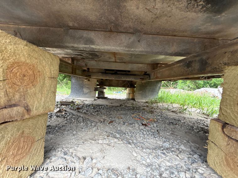 image for item ET6413 Knapheide flatbed