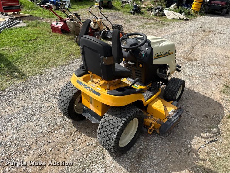 image for item ET6419 2006 Cub Cadet GT1554 lawn mower