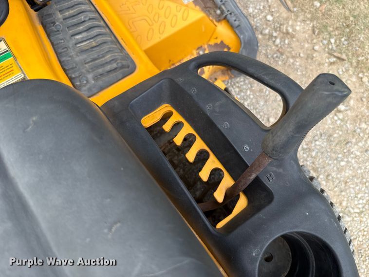 image for item ET6419 2006 Cub Cadet GT1554 lawn mower