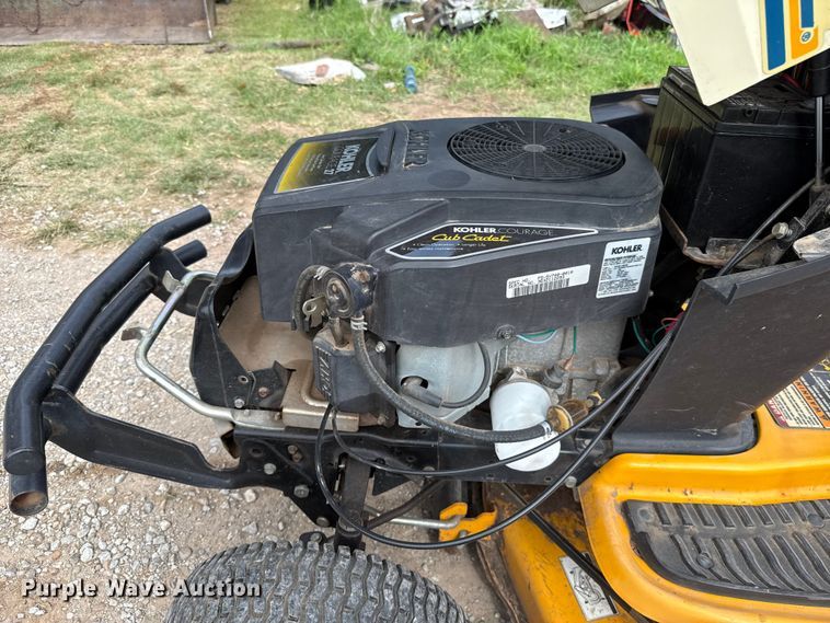image for item ET6419 2006 Cub Cadet GT1554 lawn mower