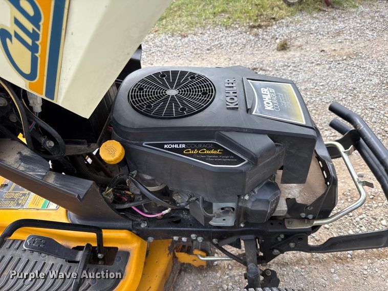 image for item ET6419 2006 Cub Cadet GT1554 lawn mower