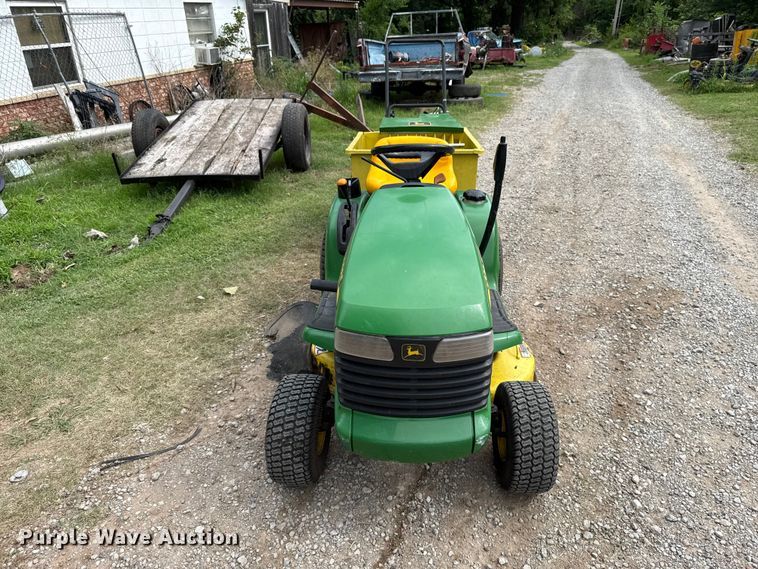 image for item ET6420 John Deere LT133 lawn mower