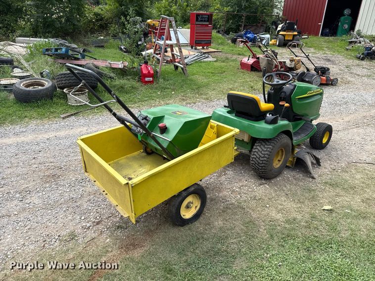 image for item ET6420 John Deere LT133 lawn mower